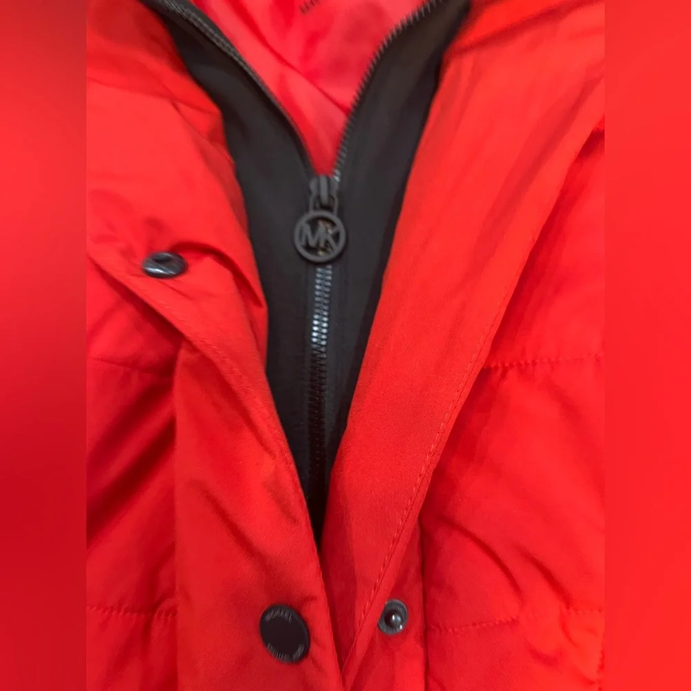 Michael Kors women’s size XL neoprene jacket. Very cute and flattering!! - Picture 3 of 8